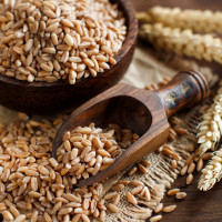 JA- Dinkel im Ganzen 1kg